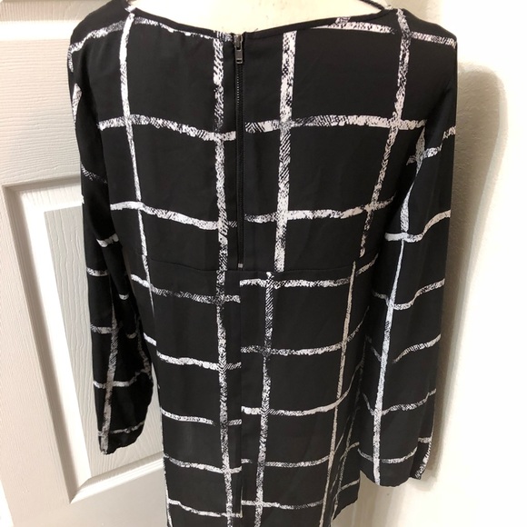 New Decree black  White windowpane print Tunic top - Picture 3 of 7